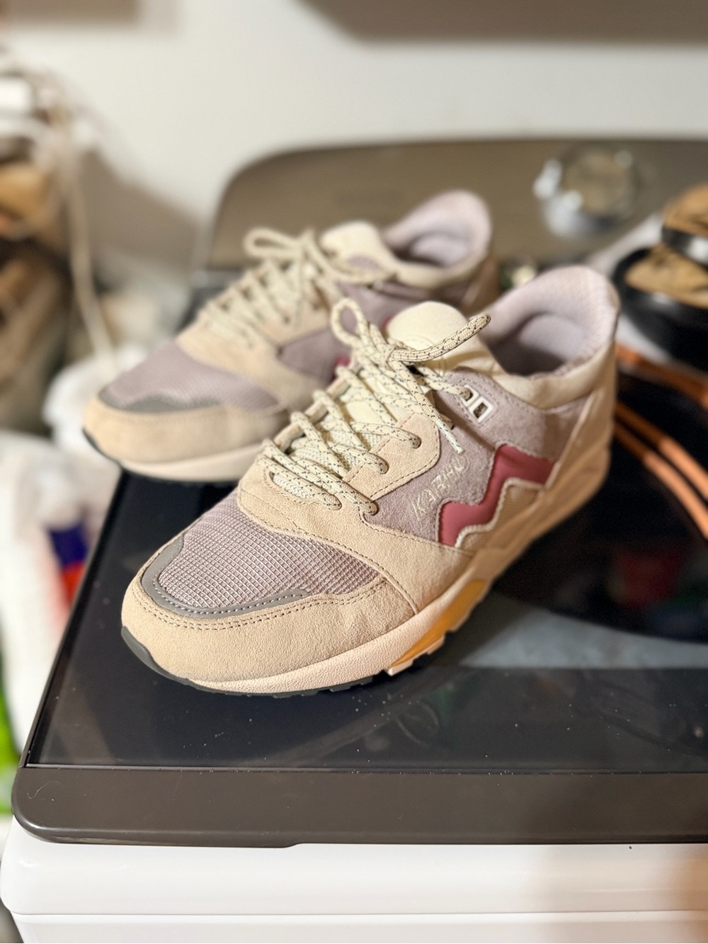 Karhu Aria 95 Rainy Day Foxglove Sneakers Suede Men 7 Women 8.5 F803098